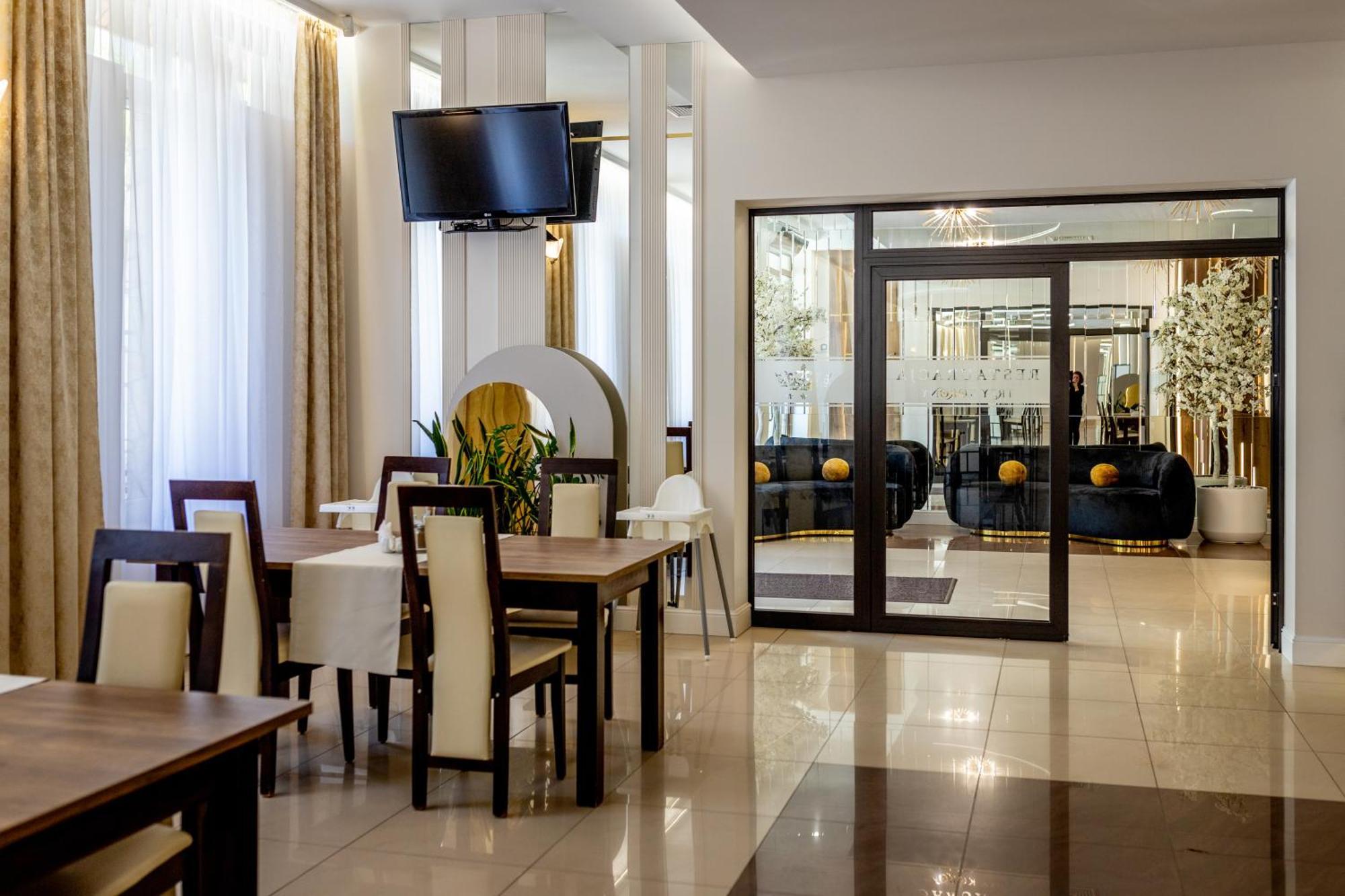 Trzy Korony Hotell Głogów Małopolski Eksteriør bilde