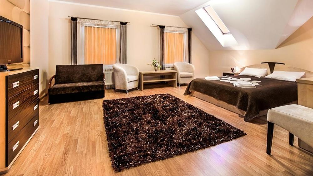 Trzy Korony Hotell Głogów Małopolski Eksteriør bilde